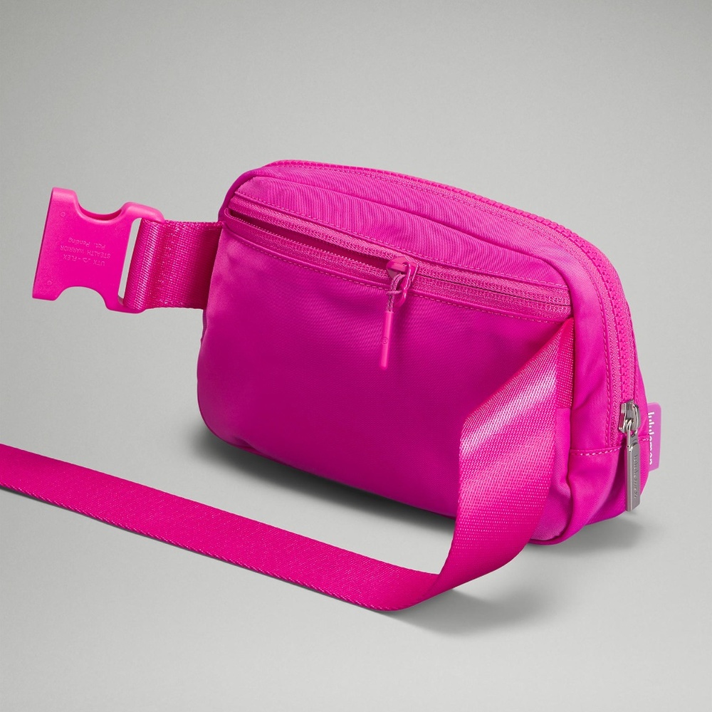 Sonic Pink Lululemon 1L Everywhere Belt Bag Extended Strap NWT - Picture 10 of 12